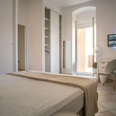 Homestay Chambre Cozy Et Confortable Au Coeur D'ajaccio *